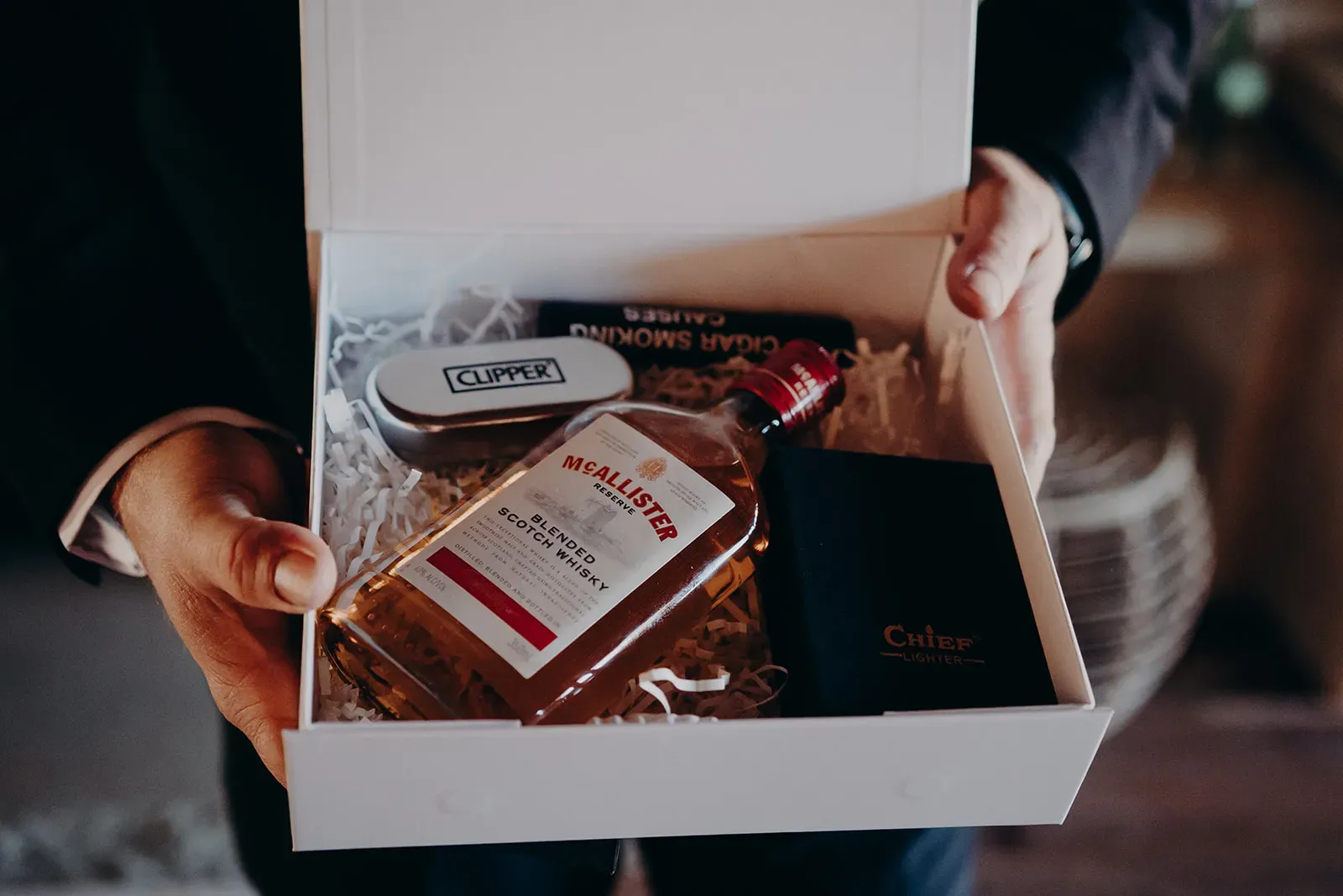 josh_groomsmen_gift_whisky_cigar_6fe98086db