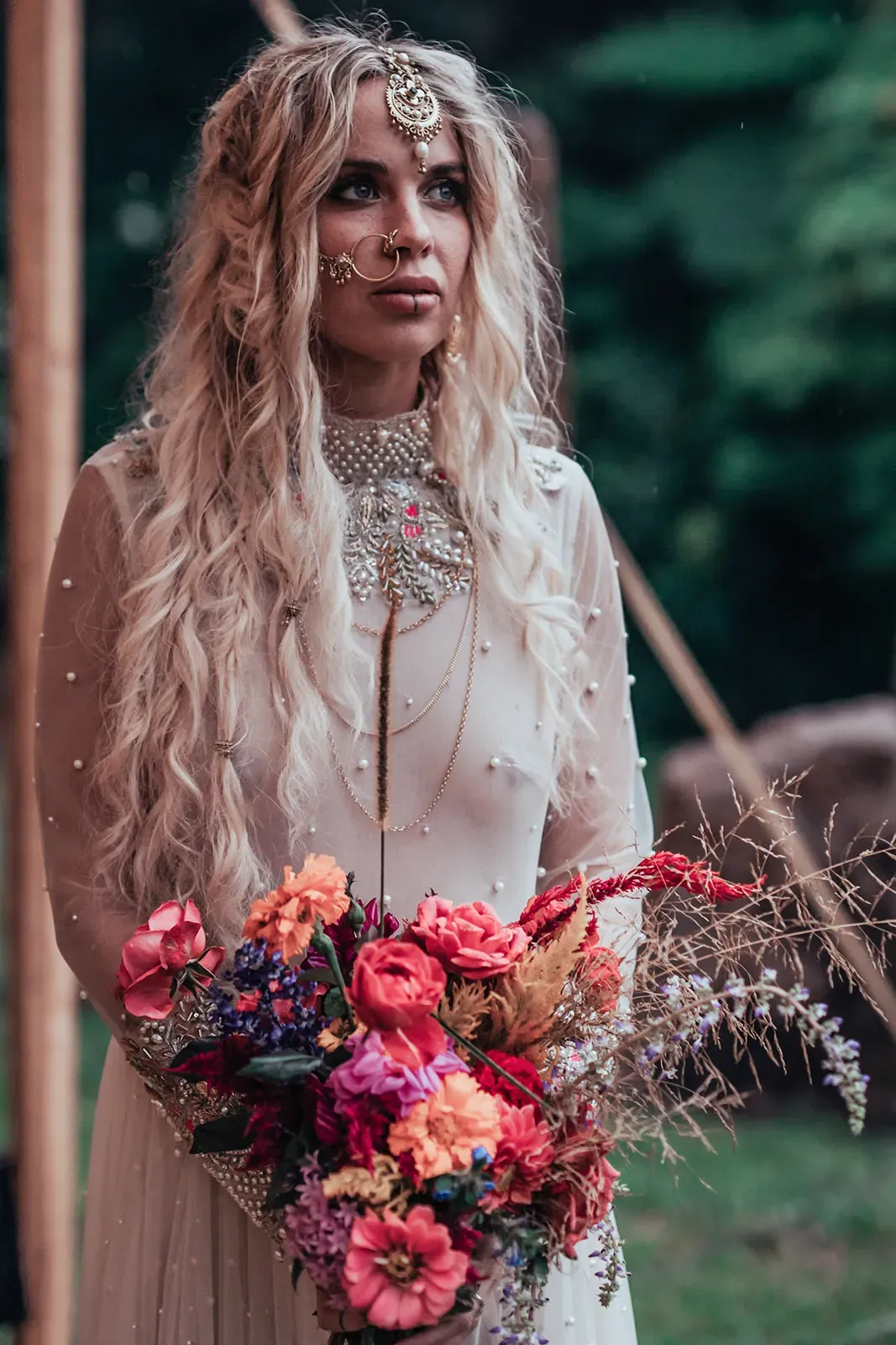 sally_mitch_real_wedding_romantic_couple_portrait_misty_rainforest_wedlii_91d64e96ee