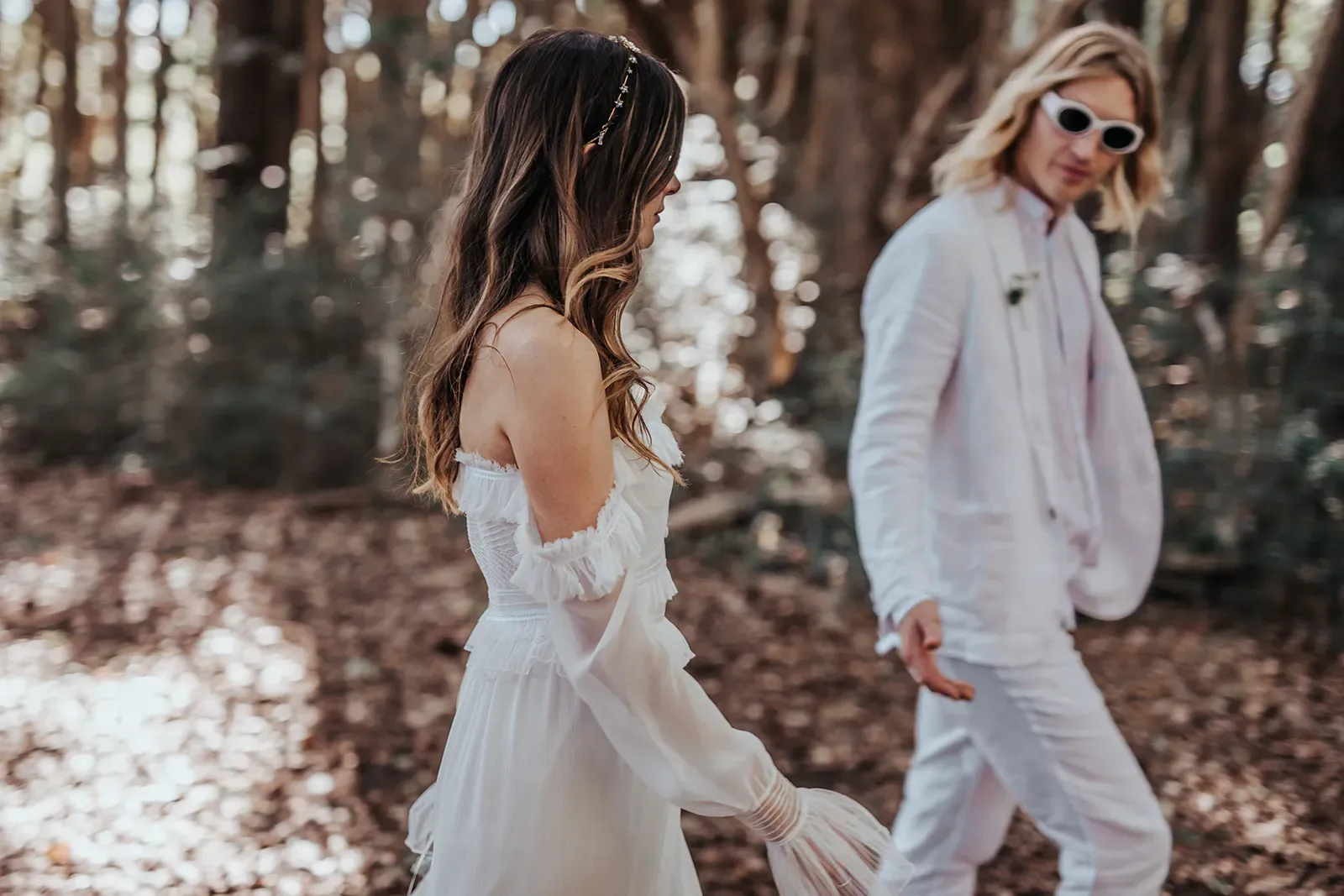 emica_jesse_real_wedding_groom_boutonniere_or_cufflink_detail_wedlii_f36cf8a185