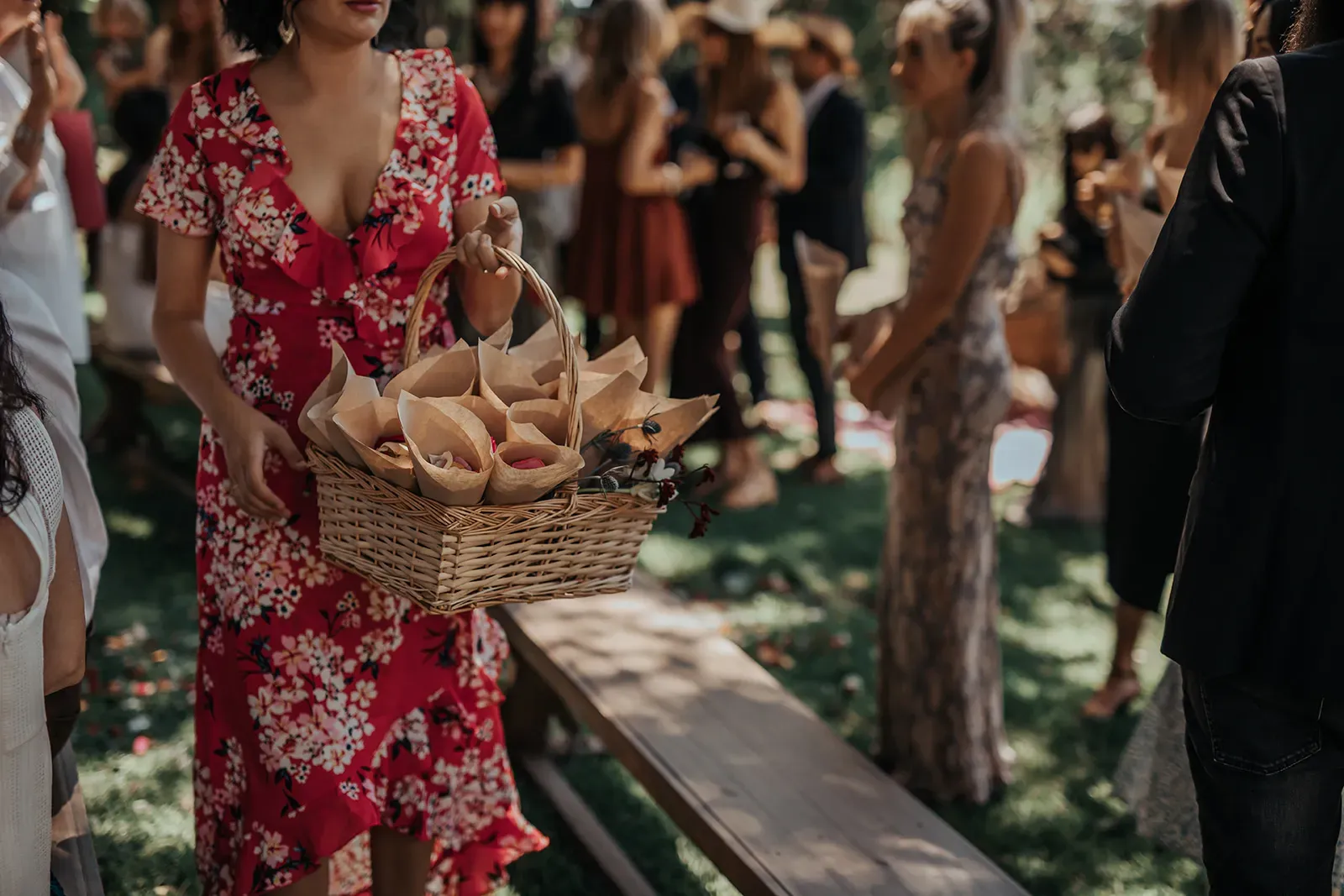 emica_jesse_real_wedding_groom_portrait_classic_suit_wedlii_bad7b91b1c