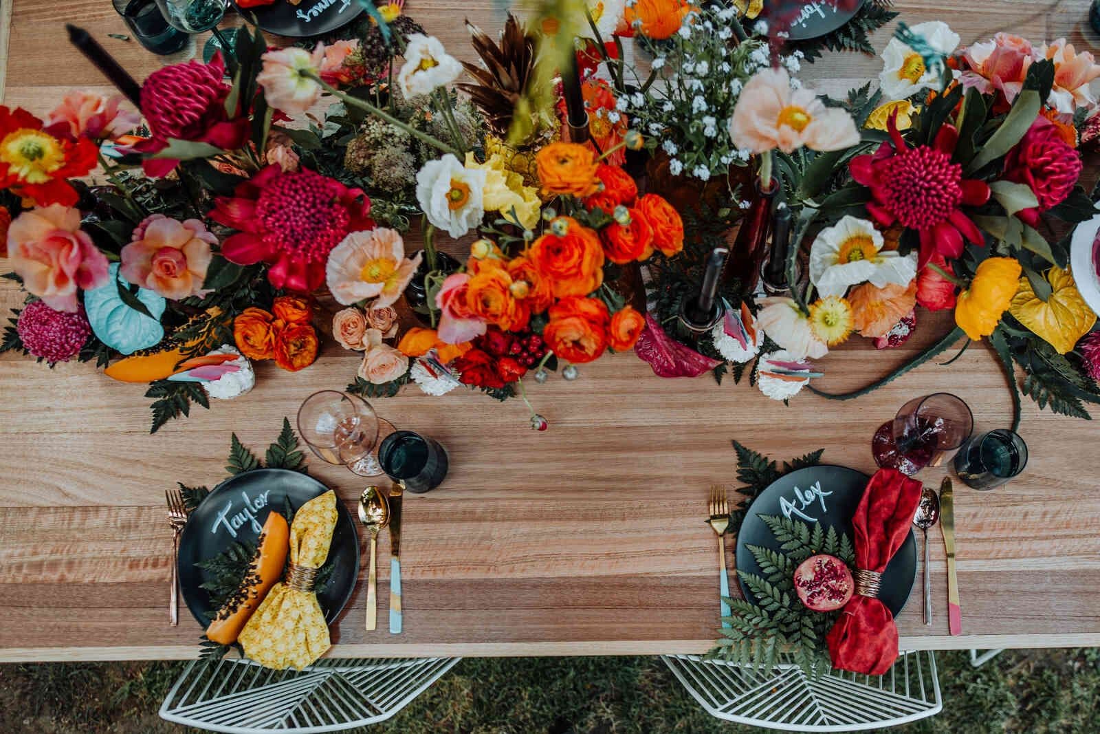 overhead_view_table_settings_taylor_alex_ddf423e61e