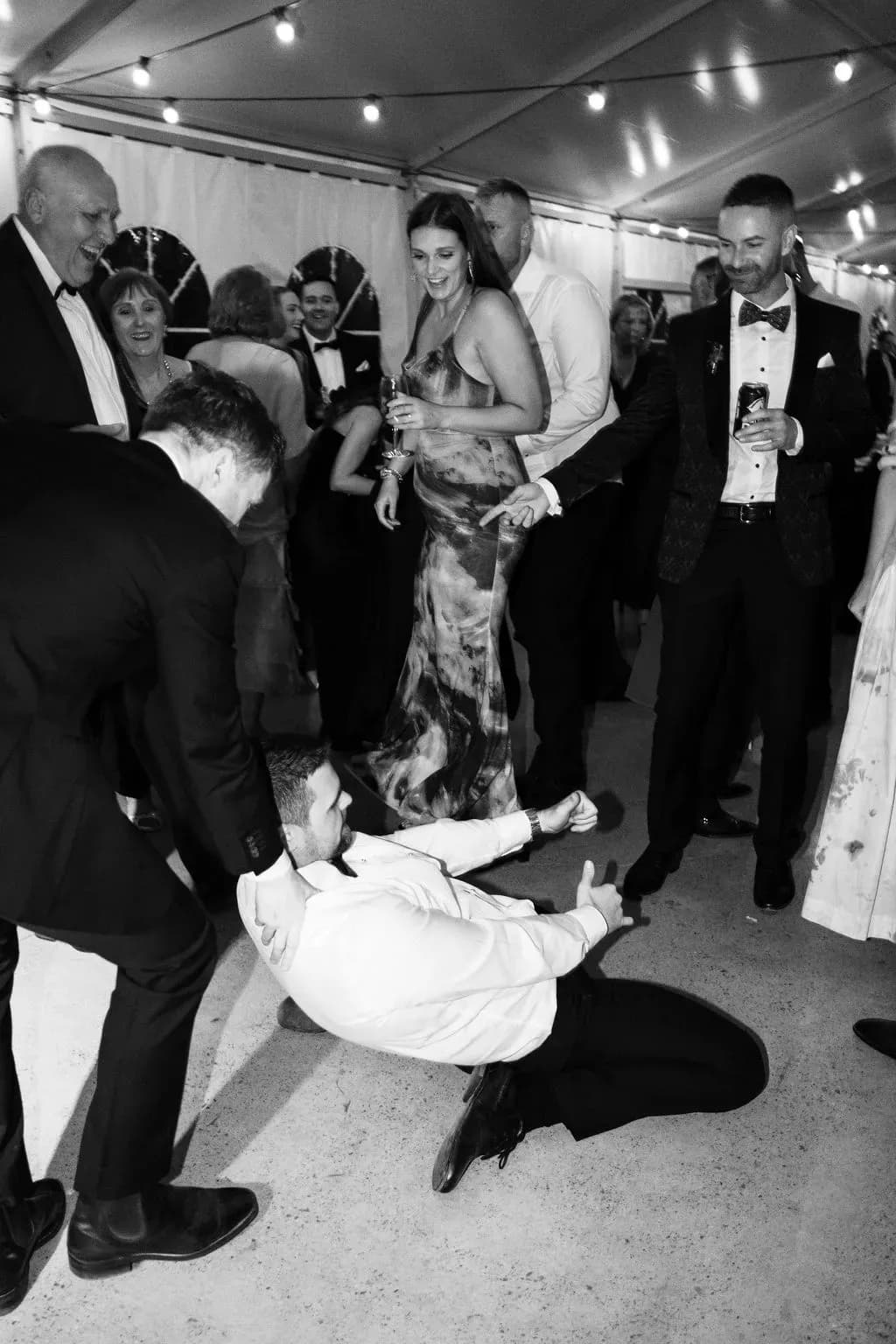 brock_groom_dancing_reception_black_and_white_8d31ad79ee